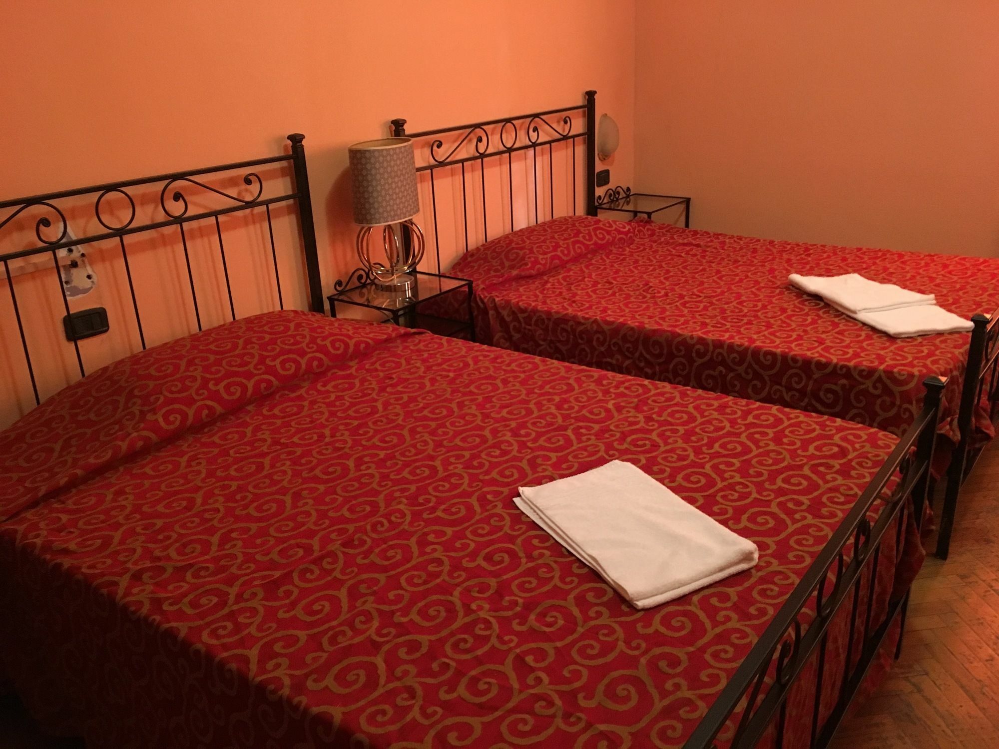 Soperga Guesthouse Милано Екстериор снимка